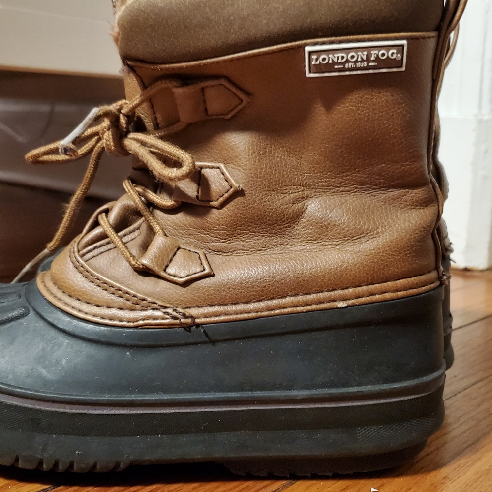 London Fog kids boots